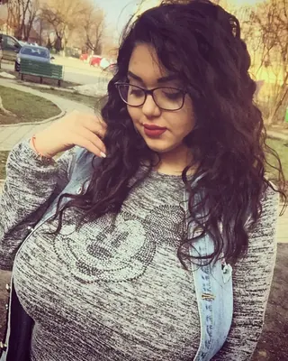 Warda, 28 ans, rencontre sexe à Villeurbanne